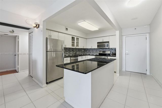 20225 NE 34th Ct 2218, Aventura, FL 33180