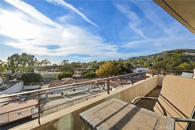 326 Loma Terrace, Laguna Beach, CA 92651