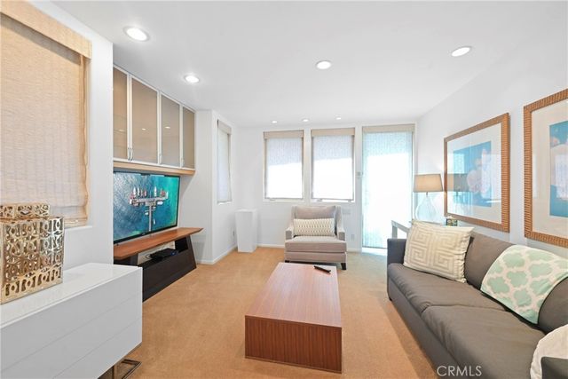 326 Loma Terrace, Laguna Beach, CA 92651