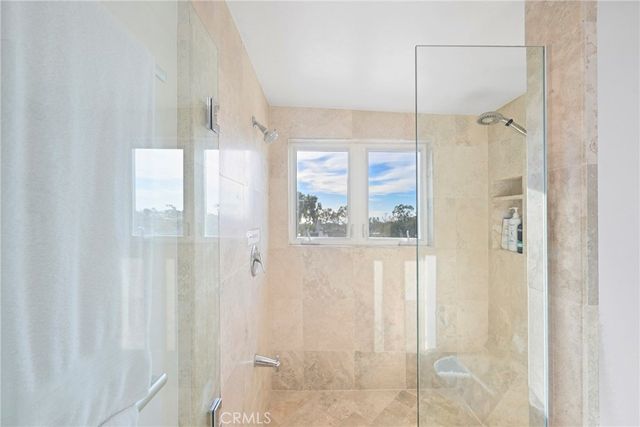 326 Loma Terrace, Laguna Beach, CA 92651