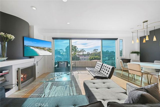 326 Loma Terrace, Laguna Beach, CA 92651