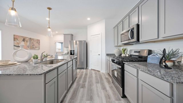 3921 Bronco Station Lane, League City, TX 77573