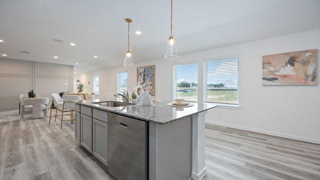 3921 Bronco Station Lane, League City, TX 77573