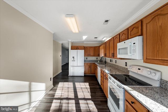 222 CRESTWOOD LN, Winchester, VA 22602