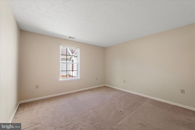 222 CRESTWOOD LN, Winchester, VA 22602