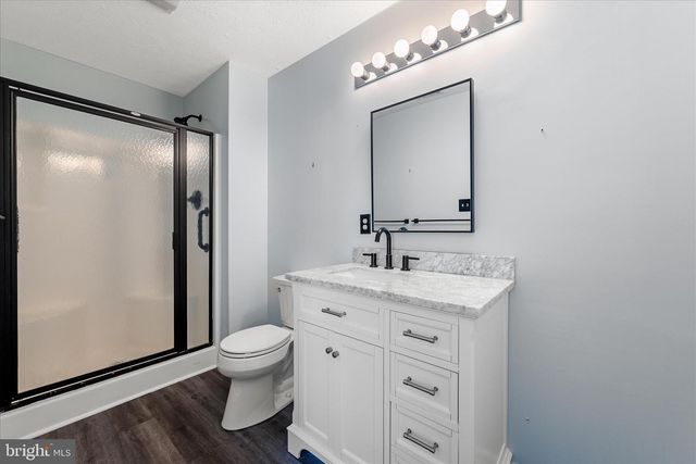 222 CRESTWOOD LN, Winchester, VA 22602