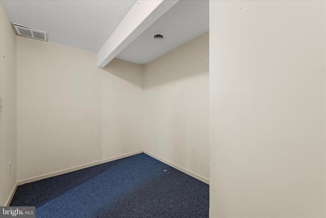 222 CRESTWOOD LN, Winchester, VA 22602