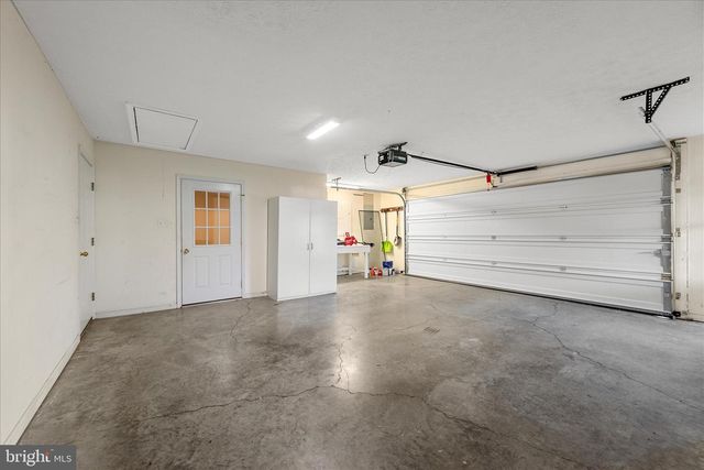 222 CRESTWOOD LN, Winchester, VA 22602