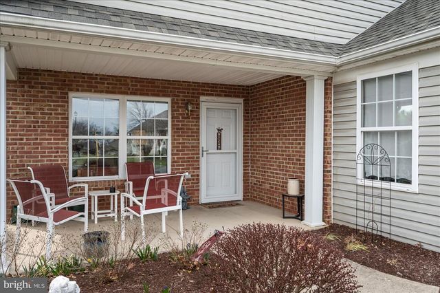 222 CRESTWOOD LN, Winchester, VA 22602