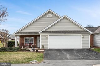 222 CRESTWOOD LN, Winchester, VA 22602