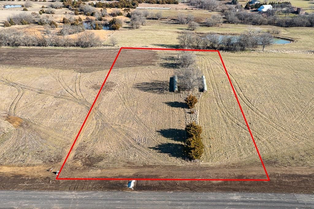 Lot 27 235th Street, Tonganoxie, KS 66086