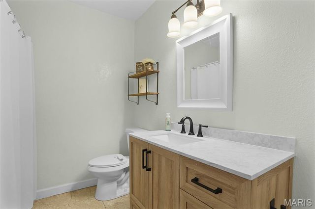 9 Robin Lane, Collinsville, IL 62234