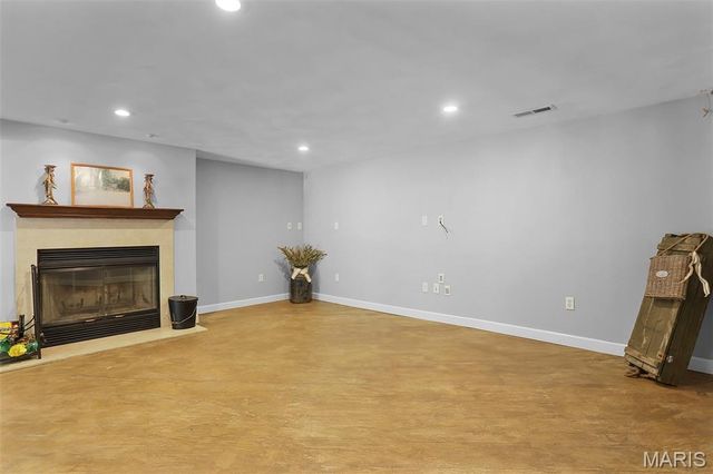 9 Robin Lane, Collinsville, IL 62234
