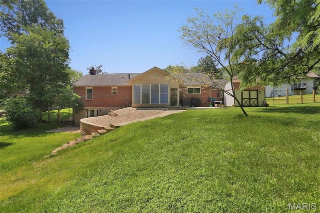 9 Robin Lane, Collinsville, IL 62234