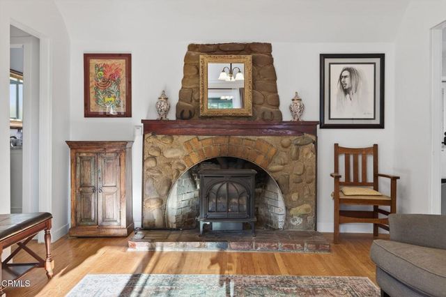 228 High Street, Oak View, CA 93022