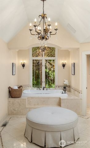 20450 NE 71st Street, Redmond, WA 98053