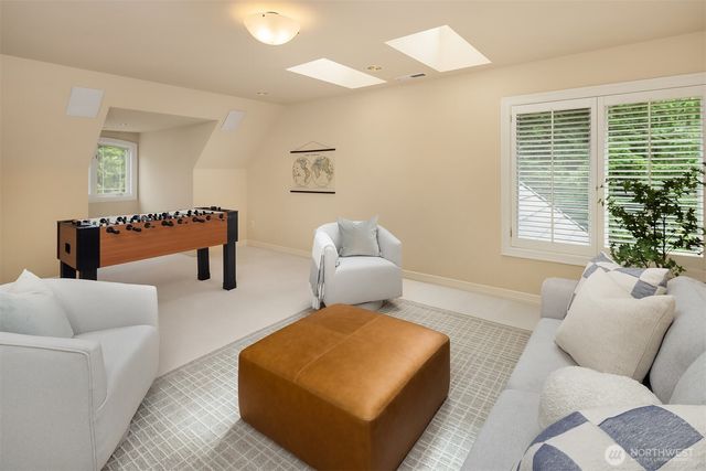 20450 NE 71st Street, Redmond, WA 98053