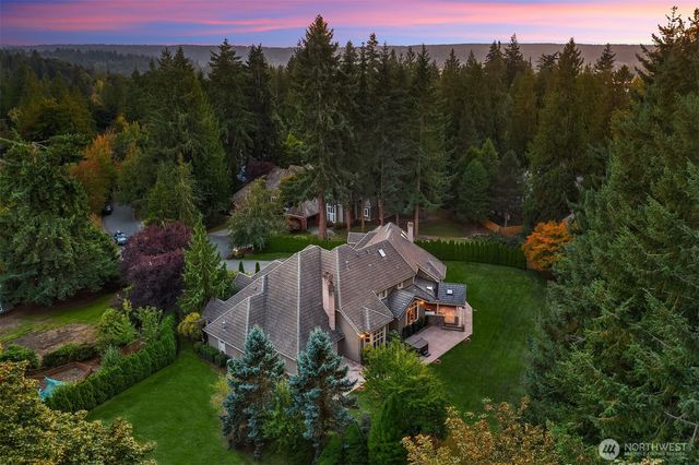 20450 NE 71st Street, Redmond, WA 98053