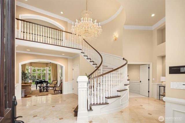 20450 NE 71st Street, Redmond, WA 98053