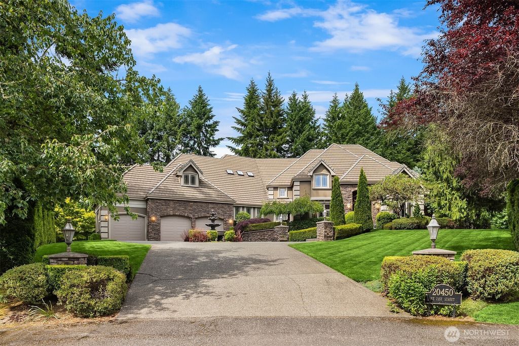 20450 NE 71st Street, Redmond, WA 98053