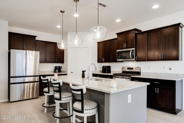 15462 S Camino Napo, Sahuarita, AZ 85629