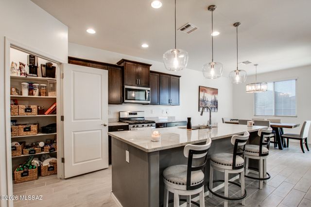 15462 S Camino Napo, Sahuarita, AZ 85629