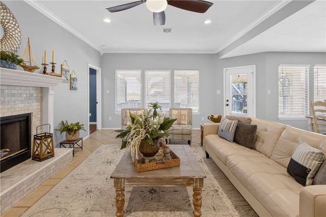 15642 Cuttysark St, Corpus Christi, TX 78418