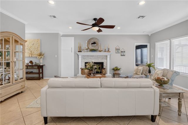 15642 Cuttysark St, Corpus Christi, TX 78418
