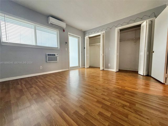 455 Golden Isles Dr 309, Hallandale Beach, FL 33009