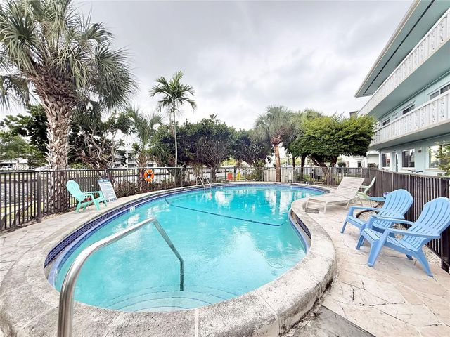 455 Golden Isles Dr 309, Hallandale Beach, FL 33009