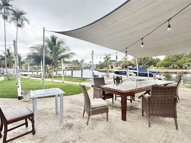 455 Golden Isles Dr 309, Hallandale Beach, FL 33009