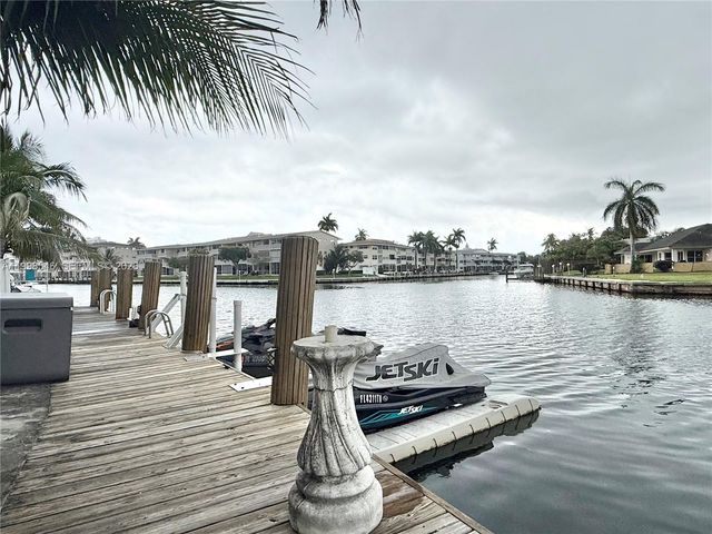 455 Golden Isles Dr 309, Hallandale Beach, FL 33009