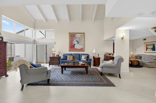 19629 Bay Cove Drive, Boca Raton, FL 33434