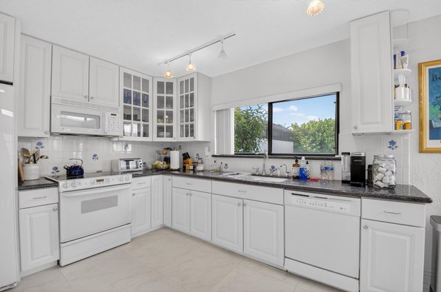 19629 Bay Cove Drive, Boca Raton, FL 33434