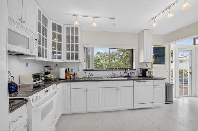 19629 Bay Cove Drive, Boca Raton, FL 33434