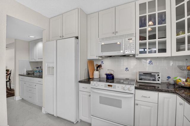 19629 Bay Cove Drive, Boca Raton, FL 33434