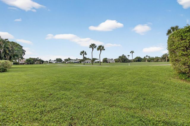 19629 Bay Cove Drive, Boca Raton, FL 33434