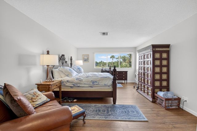 19629 Bay Cove Drive, Boca Raton, FL 33434