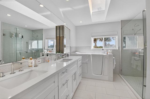 19629 Bay Cove Drive, Boca Raton, FL 33434