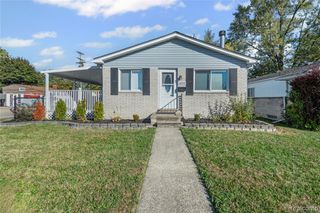 18505 Marquette Street, Roseville, MI 48066