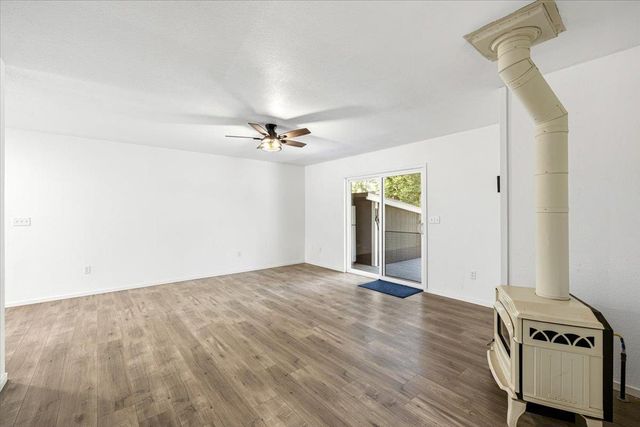 10878 Leecrest Ct, Nevada City, CA 95959