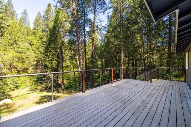 10878 Leecrest Ct, Nevada City, CA 95959