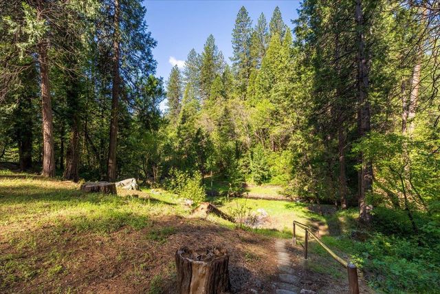 10878 Leecrest Ct, Nevada City, CA 95959
