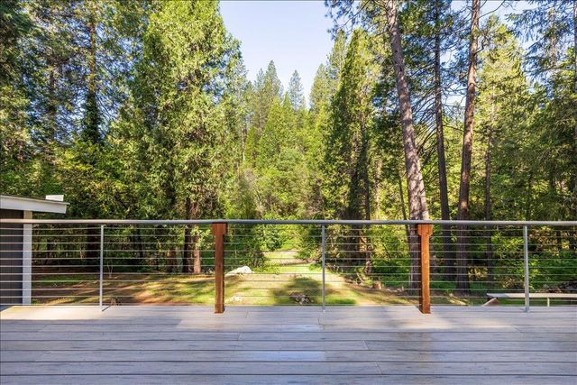 10878 Leecrest Ct, Nevada City, CA 95959