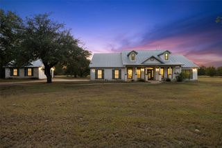 501 East TRL, Spicewood, TX 78669