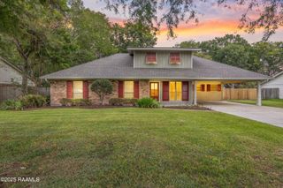 104 Avery Drive, Youngsville, LA 70592