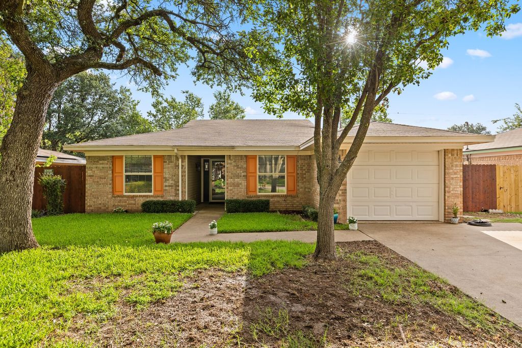 2212 Skylark Drive, Waco, TX 76712