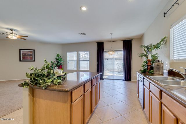 3766 E Constitution Court, Gilbert, AZ 85296