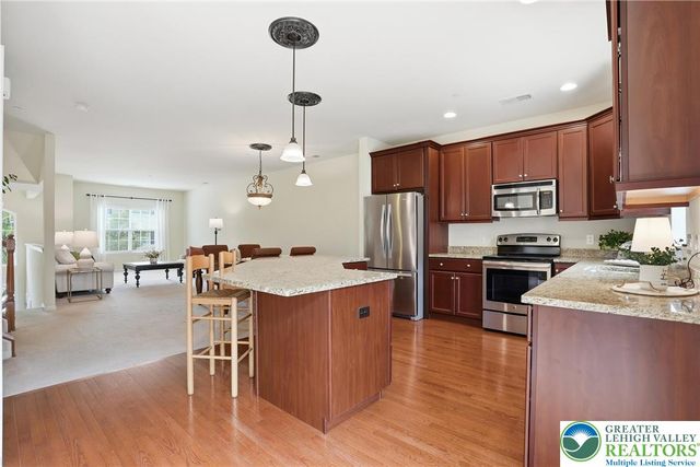 2223 Rising Hill Road, Whitehall Twp, PA 18052
