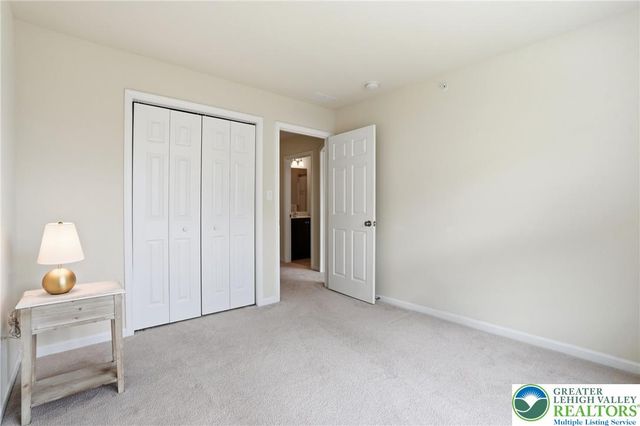 2223 Rising Hill Road, Whitehall Twp, PA 18052